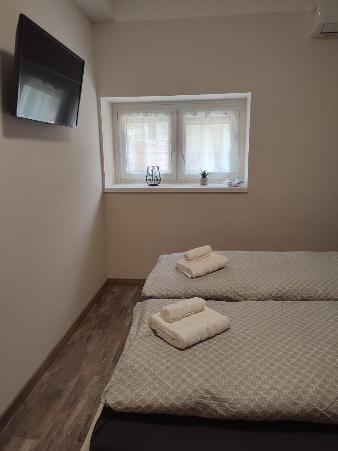 Voeroesko Apartmanhaz Balatonalmádi Extérieur photo