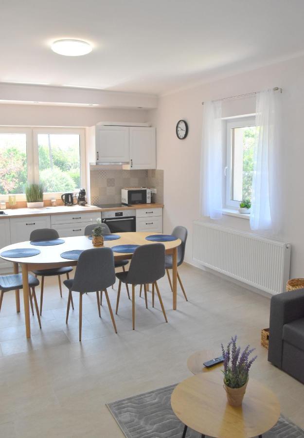 Voeroesko Apartmanhaz Balatonalmádi Extérieur photo