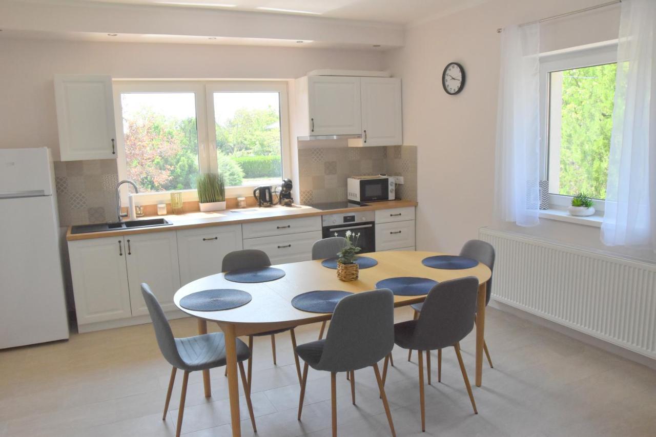 Voeroesko Apartmanhaz Balatonalmádi Extérieur photo