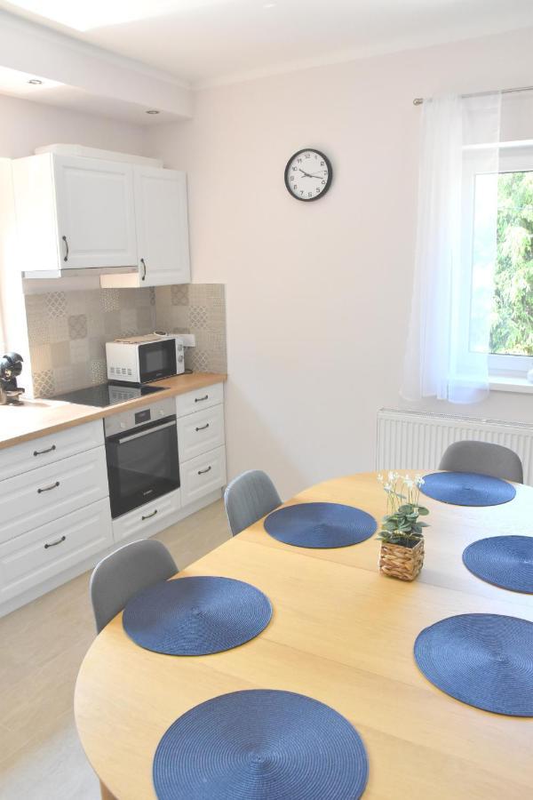 Voeroesko Apartmanhaz Balatonalmádi Extérieur photo